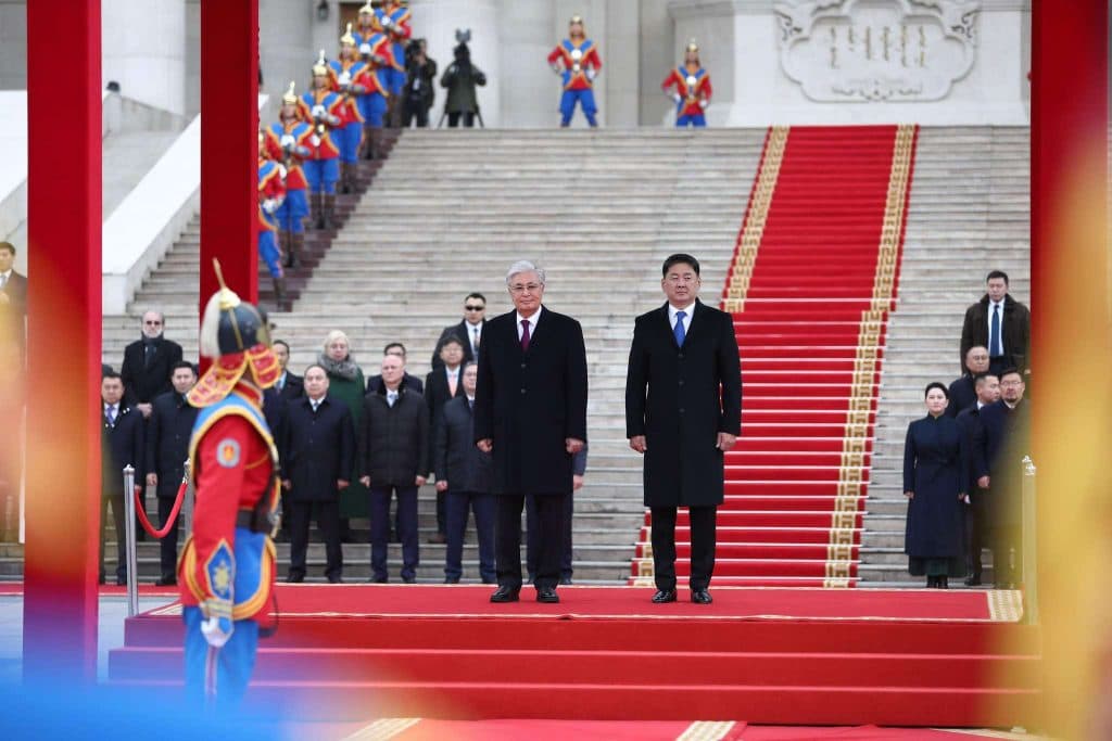 МОНГОЛ УЛС, КАЗАХСТАНЫ ДИПЛОМАТ ХАРИЛЦАА: ТҮҮХЭН ҮНДЭС, ХӨГЖЛИЙН ҮЕ ШАТ